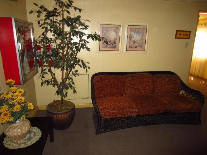 Hotel Cesario Мактан Екстериор снимка