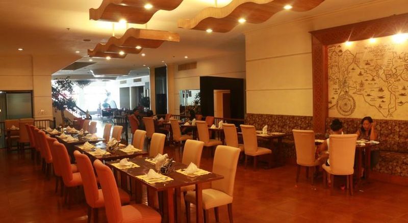 Hotel Cesario Мактан Екстериор снимка